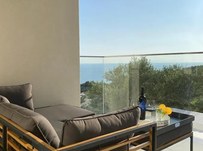 Hvar Ii Apartmán *